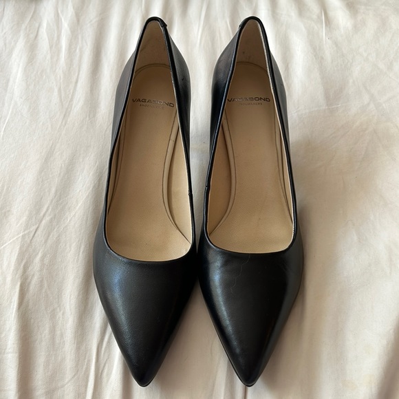 New Vagabond Leather Kitten Heels - Picture 2 of 9